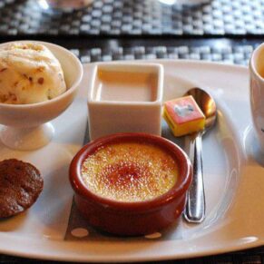 cafe gourmand